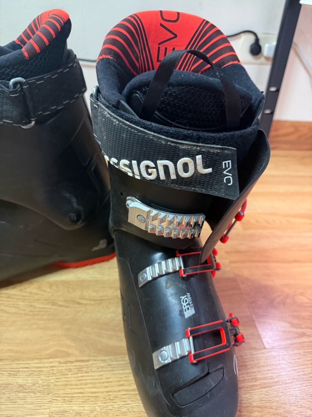 Rossignol Evo 70 Black with Red Accents Alpine Ski Boots - Picture 2 of 16